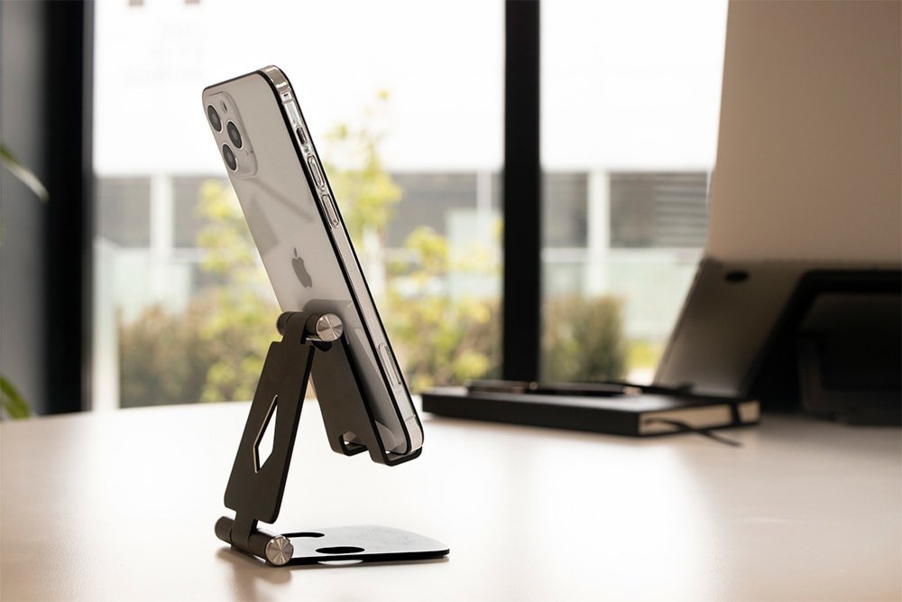 Mobiparts Phone Stand | Verstelbare Telefoonhouder van Metaal | Maat M 8 Mobiparts Phone Stand | Verstelbare Telefoonhouder van Metaal | Maat M - Afbeelding 8