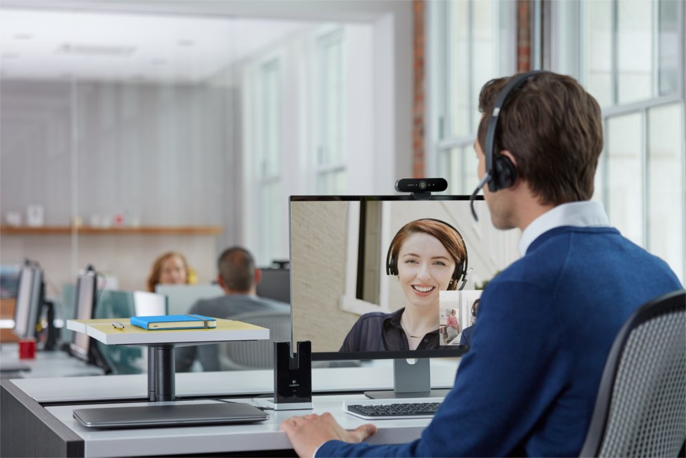 Logitech Brio Ultra HD Pro Zakelijk | 4K 30FPS USB Webcam met Microfoon 12 Logitech Brio Ultra HD Pro Zakelijk | 4K 30FPS USB Webcam met Microfoon - Afbeelding 12