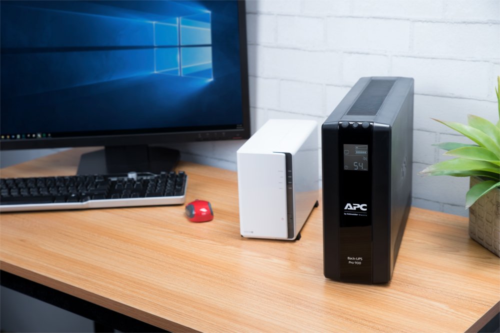 APC Back-UPS Pro BR900MI | 900 VA | 6x IEC C13 Stopcontacten | AVR Spanningstabilisatie | LCD-Statusdisplay 4 APC Back-UPS Pro BR900MI | 900 VA | 6x IEC C13 Stopcontacten | AVR Spanningstabilisatie | LCD-Statusdisplay - Afbeelding 4