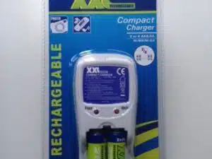 Battery Charger 2 or 4 AAA/AA included 2x AA