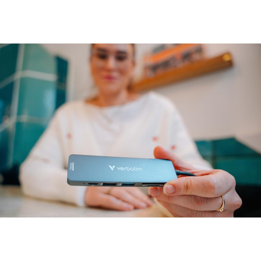 Verbatim 32156 USB-C Essentials Multiport Hub, HDMI 2160p, USB-C PD, USB-A 3.2 Gen 1, SD & microSD 5 Verbatim 32156 USB-C Essentials Multiport Hub, HDMI 2160p, USB-C PD, USB-A 3.2 Gen 1, SD & microSD - Afbeelding 5