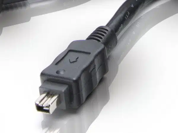 Conceptronic CC44FW18 FireWire 400 Cable, 4-p 1.8m, Black, M/M, 400 Mbit/s, IEEE 1394/1394a 3 Conceptronic CC44FW18 FireWire 400 Cable, 4-p 1.8m, Black, M/M, 400 Mbit/s, IEEE 1394/1394a - Afbeelding 3